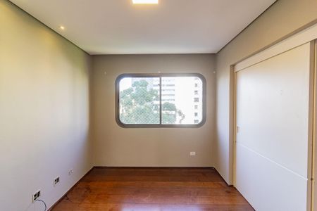 Apartamento à venda com 320m², 4 quartos e 4 vagas Apartamento à venda com 320m², 4 quartos e 4 vagasSala 1