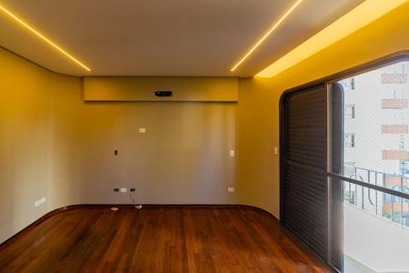 Apartamento à venda com 320m², 4 quartos e 4 vagas Apartamento à venda com 320m², 4 quartos e 4 vagasQuarto 1 - Suíte 1