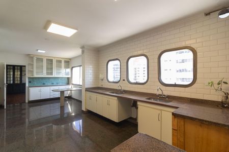 Apartamento à venda com 320m², 4 quartos e 4 vagas Apartamento à venda com 320m², 4 quartos e 4 vagasCozinha