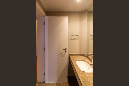 Apartamento à venda com 320m², 4 quartos e 4 vagas Apartamento à venda com 320m², 4 quartos e 4 vagasLavabo