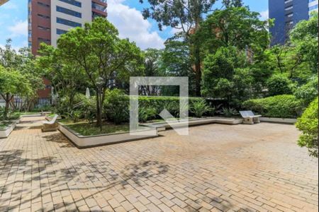 Apartamento à venda com 320m², 4 quartos e 4 vagas Apartamento à venda com 320m², 4 quartos e 4 vagasÁrea comum