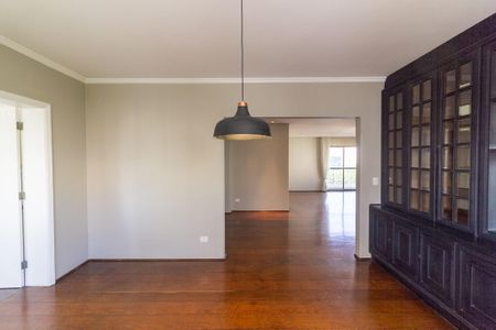 Apartamento à venda com 320m², 4 quartos e 4 vagas Apartamento à venda com 320m², 4 quartos e 4 vagasSala 3