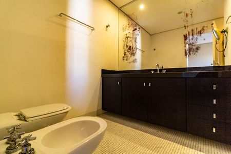 Apartamento à venda com 320m², 4 quartos e 4 vagas Apartamento à venda com 320m², 4 quartos e 4 vagasBanheiro Suíte 3