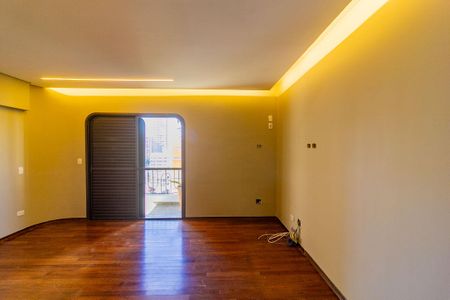 Apartamento à venda com 320m², 4 quartos e 4 vagas Apartamento à venda com 320m², 4 quartos e 4 vagasQuarto 1 - Suíte 1
