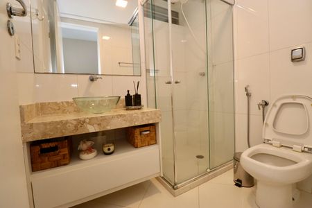 Apartamento para alugar com 89m², 3 quartos e 1 vaga Apartamento para alugar com 89m², 3 quartos e 1 vagaBanheiro Social