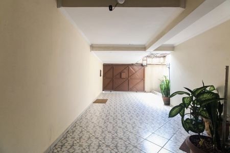 Quintal e Garagem  de casa à venda com 5 quartos, 269m² em Vila Gomes Cardim, São Paulo