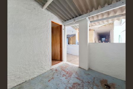 Entrada de casa para alugar com 1 quarto, 30m² em Água Fria, São Paulo
