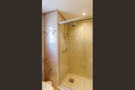Apartamento à venda com 80m², 3 quartos e 2 vagas Apartamento à venda com 80m², 3 quartos e 2 vagasBanheiro suite