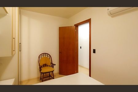 Apartamento à venda com 80m², 3 quartos e 2 vagas Apartamento à venda com 80m², 3 quartos e 2 vagasQuarto 1