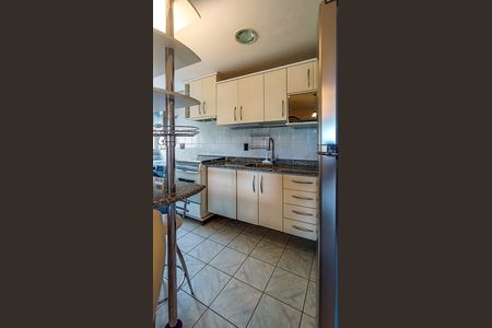 Apartamento à venda com 80m², 3 quartos e 2 vagas Apartamento à venda com 80m², 3 quartos e 2 vagasCozinha