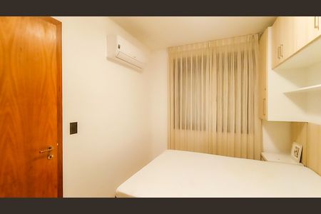 Apartamento à venda com 80m², 3 quartos e 2 vagas Apartamento à venda com 80m², 3 quartos e 2 vagasQuarto 1