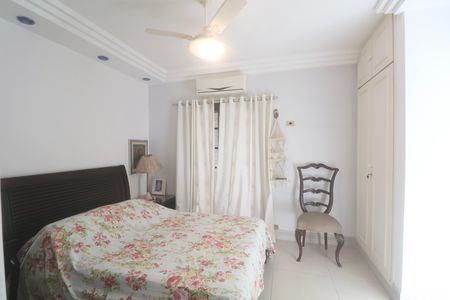 Apartamento para alugar com 140m², 3 quartos e 3 vagas Apartamento para alugar com 140m², 3 quartos e 3 vagasSuíte