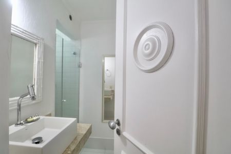 Apartamento para alugar com 140m², 3 quartos e 3 vagas Apartamento para alugar com 140m², 3 quartos e 3 vagasBanheiro Social