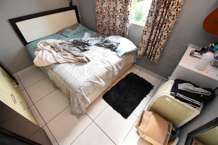Casa à venda com 100m², 2 quartos e 4 vagas Casa à venda com 100m², 2 quartos e 4 vagasQuarto 2