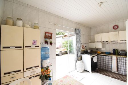 Casa à venda com 100m², 2 quartos e 4 vagas Casa à venda com 100m², 2 quartos e 4 vagasCozinha