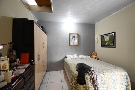 Casa à venda com 100m², 2 quartos e 4 vagas Casa à venda com 100m², 2 quartos e 4 vagasSuíte