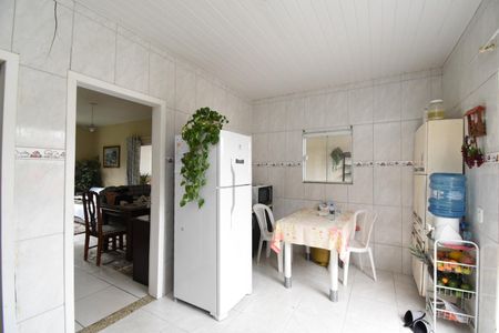 Casa à venda com 100m², 2 quartos e 4 vagas Casa à venda com 100m², 2 quartos e 4 vagasCozinha