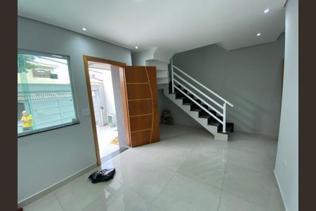 Casa à venda com 113m², 2 quartos e 2 vagas