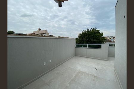 Casa à venda com 113m², 2 quartos e 2 vagas