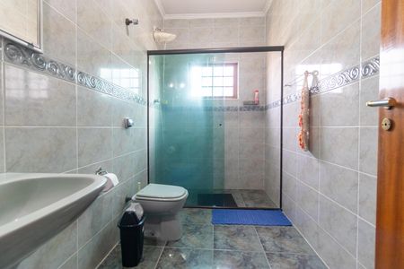 Casa à venda com 237m², 3 quartos e 6 vagas Casa à venda com 237m², 3 quartos e 6 vagasBanheiro