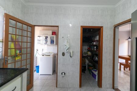 Casa à venda com 237m², 3 quartos e 6 vagas Casa à venda com 237m², 3 quartos e 6 vagasCozinha
