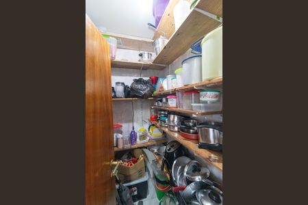 Casa à venda com 237m², 3 quartos e 6 vagas Casa à venda com 237m², 3 quartos e 6 vagasDespensa