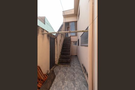 Casa à venda com 237m², 3 quartos e 6 vagas Casa à venda com 237m², 3 quartos e 6 vagasQuintal