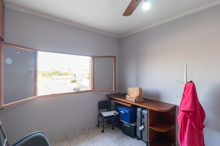 Casa à venda com 237m², 3 quartos e 6 vagas Casa à venda com 237m², 3 quartos e 6 vagasQuarto 02