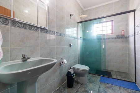 Casa à venda com 237m², 3 quartos e 6 vagas Casa à venda com 237m², 3 quartos e 6 vagasBanheiro