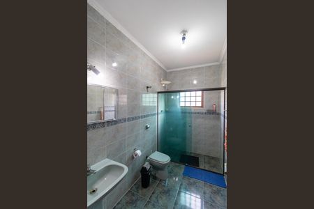 Casa à venda com 237m², 3 quartos e 6 vagas Casa à venda com 237m², 3 quartos e 6 vagasBanheiro