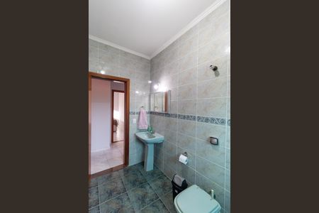 Casa à venda com 237m², 3 quartos e 6 vagas Casa à venda com 237m², 3 quartos e 6 vagasBanheiro