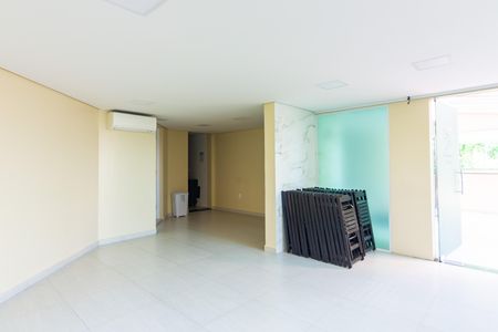 Apartamento à venda com 56m², 2 quartos e 1 vaga Apartamento à venda com 56m², 2 quartos e 1 vagaÁrea Comum