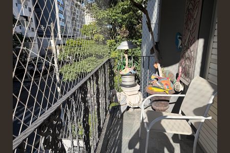 Apartamento para alugar com 178m², 4 quartos e 2 vagas Apartamento para alugar com 178m², 4 quartos e 2 vagasVaranda