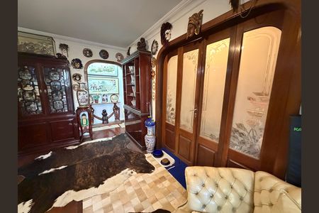Apartamento para alugar com 178m², 4 quartos e 2 vagas Apartamento para alugar com 178m², 4 quartos e 2 vagasSala