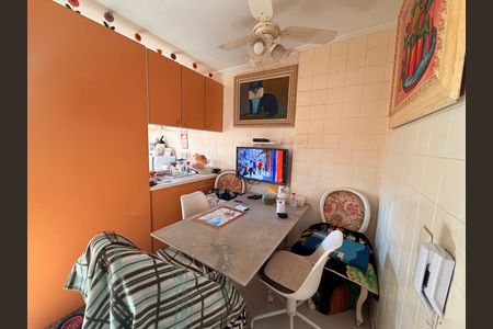 Apartamento para alugar com 178m², 4 quartos e 2 vagas Apartamento para alugar com 178m², 4 quartos e 2 vagasCozinha
