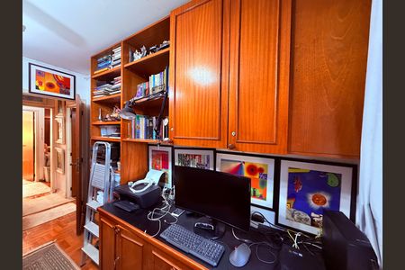 Apartamento para alugar com 178m², 4 quartos e 2 vagas Apartamento para alugar com 178m², 4 quartos e 2 vagasQuarto 2