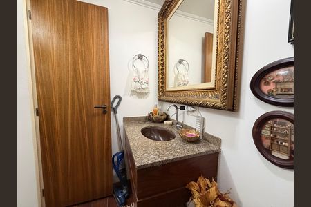Banheiro de apartamento à venda com 4 quartos, 178m² em Campo Belo, São Paulo