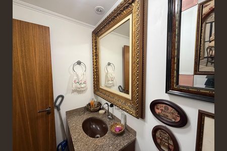 Apartamento para alugar com 178m², 4 quartos e 2 vagas Apartamento para alugar com 178m², 4 quartos e 2 vagasBanheiro