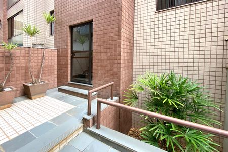 Entrada de apartamento para alugar com 3 quartos, 110m² em Buritis, Belo Horizonte