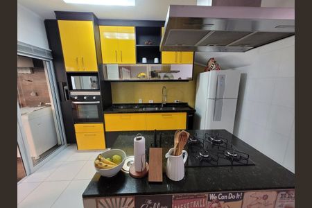 Casa para alugar com 135m², 2 quartos e 2 vagas Casa para alugar com 135m², 2 quartos e 2 vagasCozinha