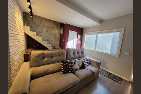 Casa para alugar com 135m², 2 quartos e 2 vagas Casa para alugar com 135m², 2 quartos e 2 vagasSala