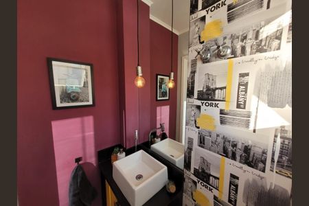 Casa para alugar com 135m², 2 quartos e 2 vagas Casa para alugar com 135m², 2 quartos e 2 vagasBanheiro