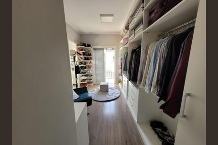 Casa para alugar com 135m², 2 quartos e 2 vagas Casa para alugar com 135m², 2 quartos e 2 vagasCloset
