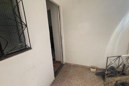 Casa para alugar com 42m², 1 quarto e sem vaga Casa para alugar com 42m², 1 quarto e sem vagaVaranda