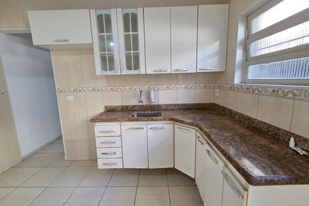 Casa para alugar com 130m², 2 quartos e 2 vagas Casa para alugar com 130m², 2 quartos e 2 vagasCozinha