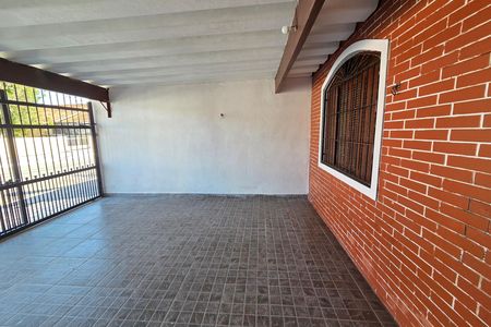 Casa para alugar com 130m², 2 quartos e 2 vagas Casa para alugar com 130m², 2 quartos e 2 vagasGaragem