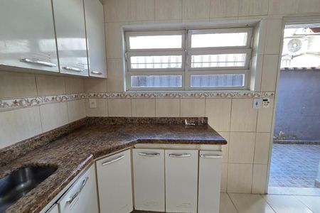 Casa para alugar com 130m², 2 quartos e 2 vagas Casa para alugar com 130m², 2 quartos e 2 vagasCozinha