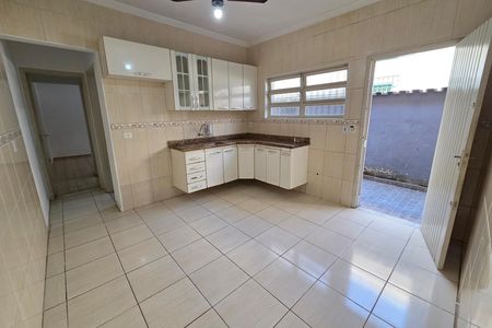 Casa para alugar com 130m², 2 quartos e 2 vagas Casa para alugar com 130m², 2 quartos e 2 vagasCozinha