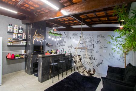 Casa à venda com 100m², 2 quartos e 1 vaga Casa à venda com 100m², 2 quartos e 1 vagaEspaço gourmet