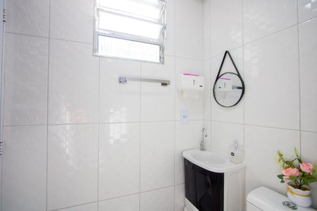 Casa à venda com 100m², 2 quartos e 1 vaga Casa à venda com 100m², 2 quartos e 1 vagaÀrea de serviço/Banheiro de serviço